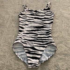 EUC Capezio dance or gymnastics leotard in Medium